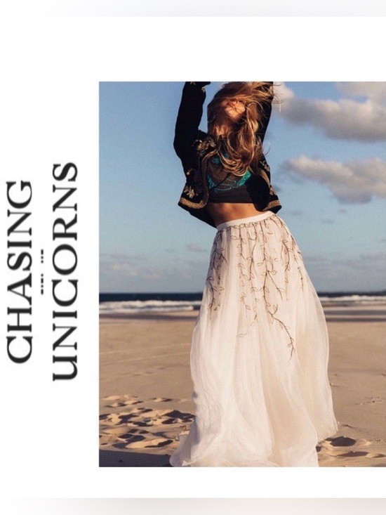 Chasing Unicorns Dresses & Skirts - Chasing Unicorns Moonlight Mile White Tulle Skirt Medium